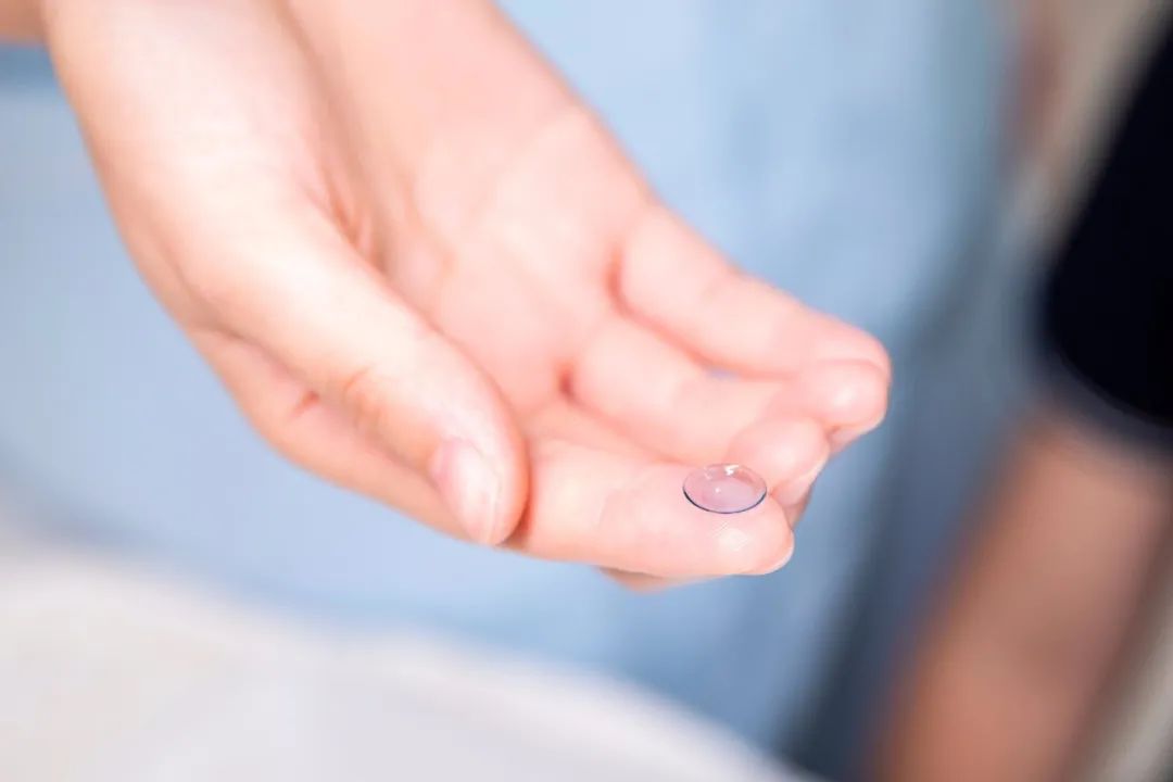 640